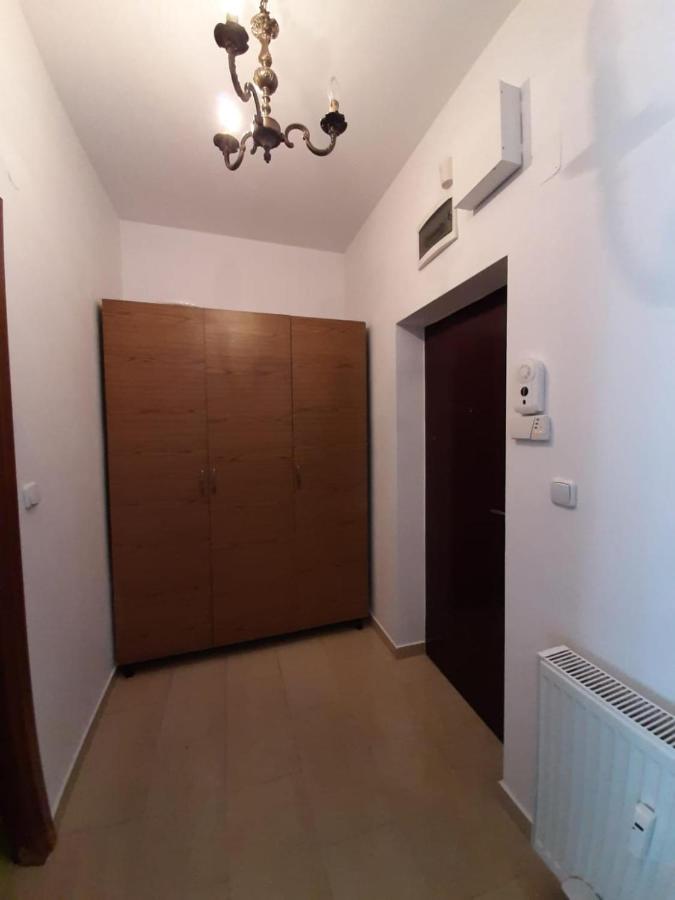 Arad Chic Apartament Uta Extérieur photo